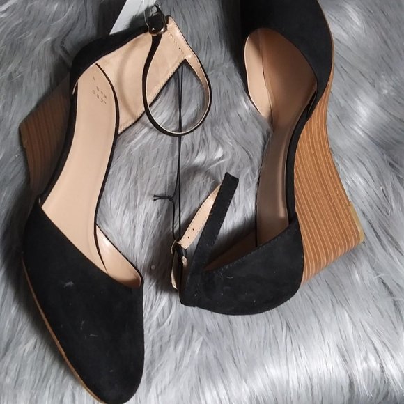 Wenda Shoes - wedge Wendi size 11